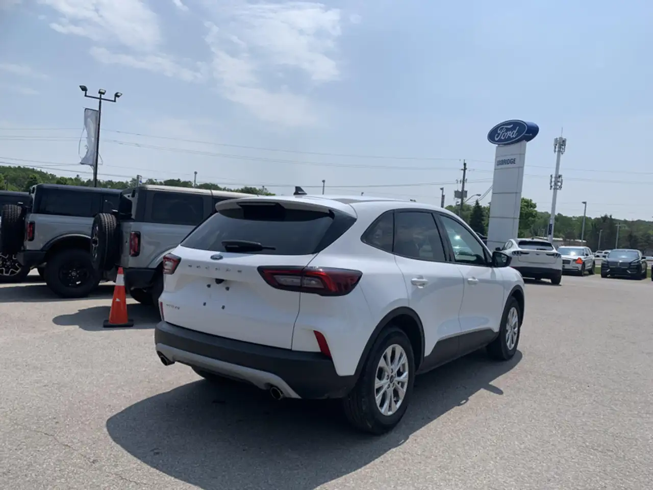 Ford Escape photo Ford Escape