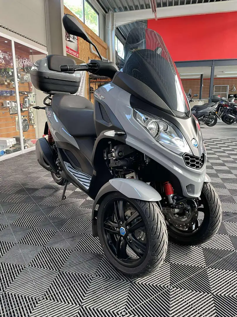 Piaggio MP3 300 Gris - 1