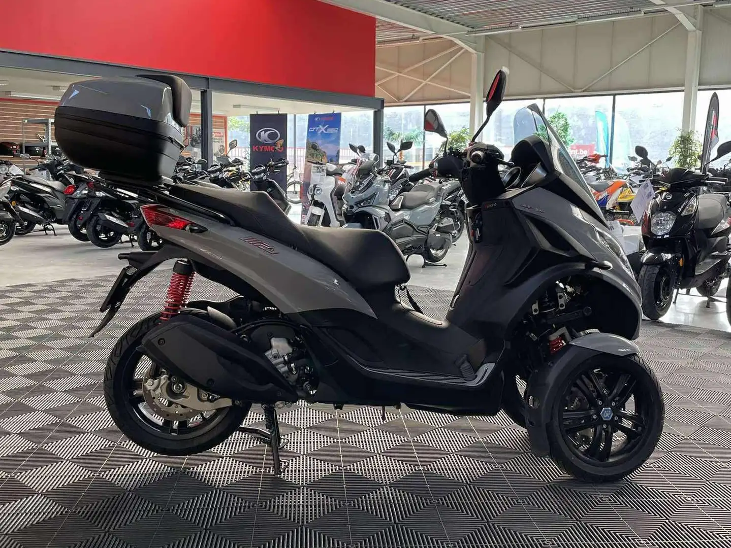 Piaggio MP3 300 Gris - 2