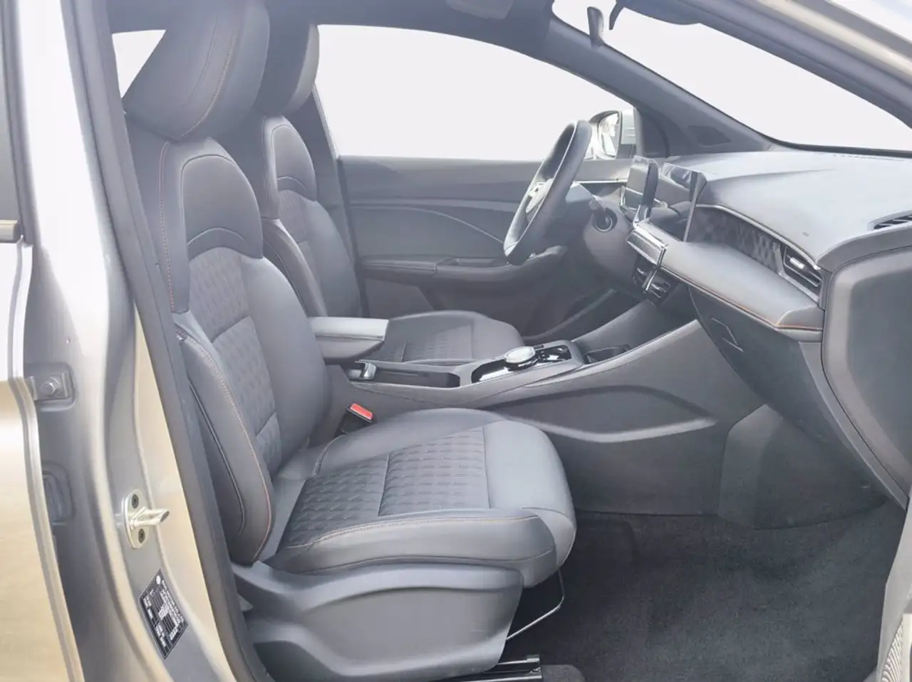 MG MG3 1.5 hybrid+ luxury auto 8