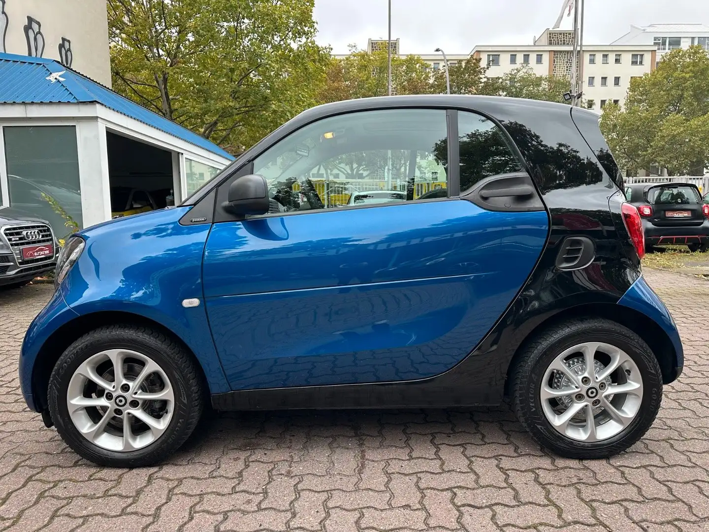 smart forTwo fortwo TWIN passion*PANO*AUDIO*SHZ*LED* Schwarz - 2