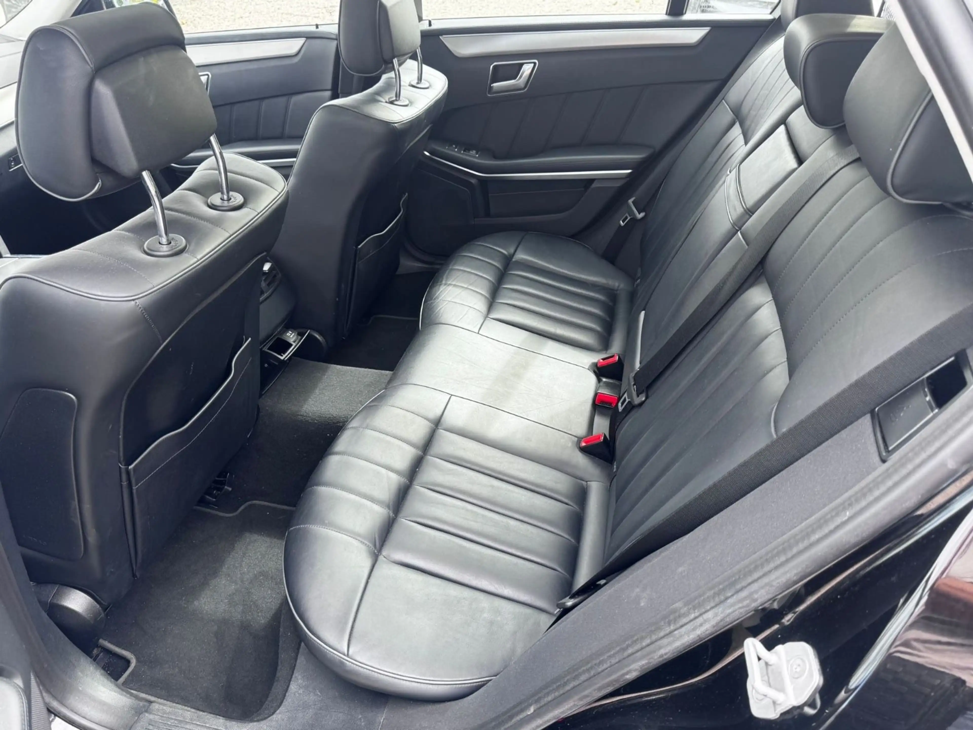 Mercedes-Benz E 350 E T-Modell E 350 BlueTec*Leder*NAVI — photo 12