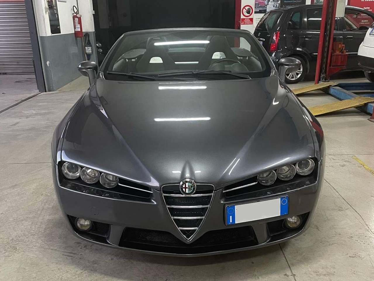 Alfa Romeo Spider 1750 tbi 200cv