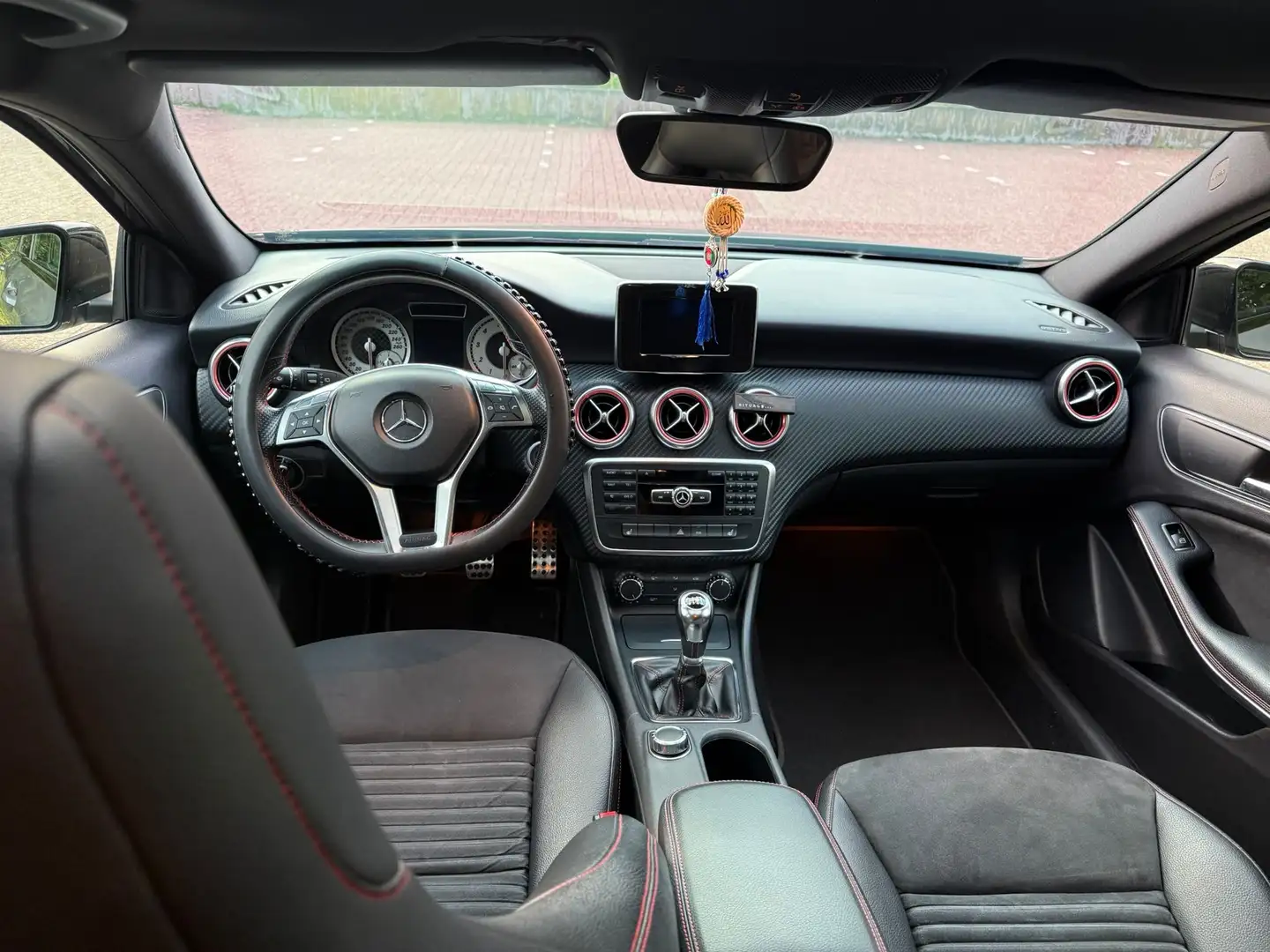 Mercedes-Benz A 180 Prestige Grijs - 2