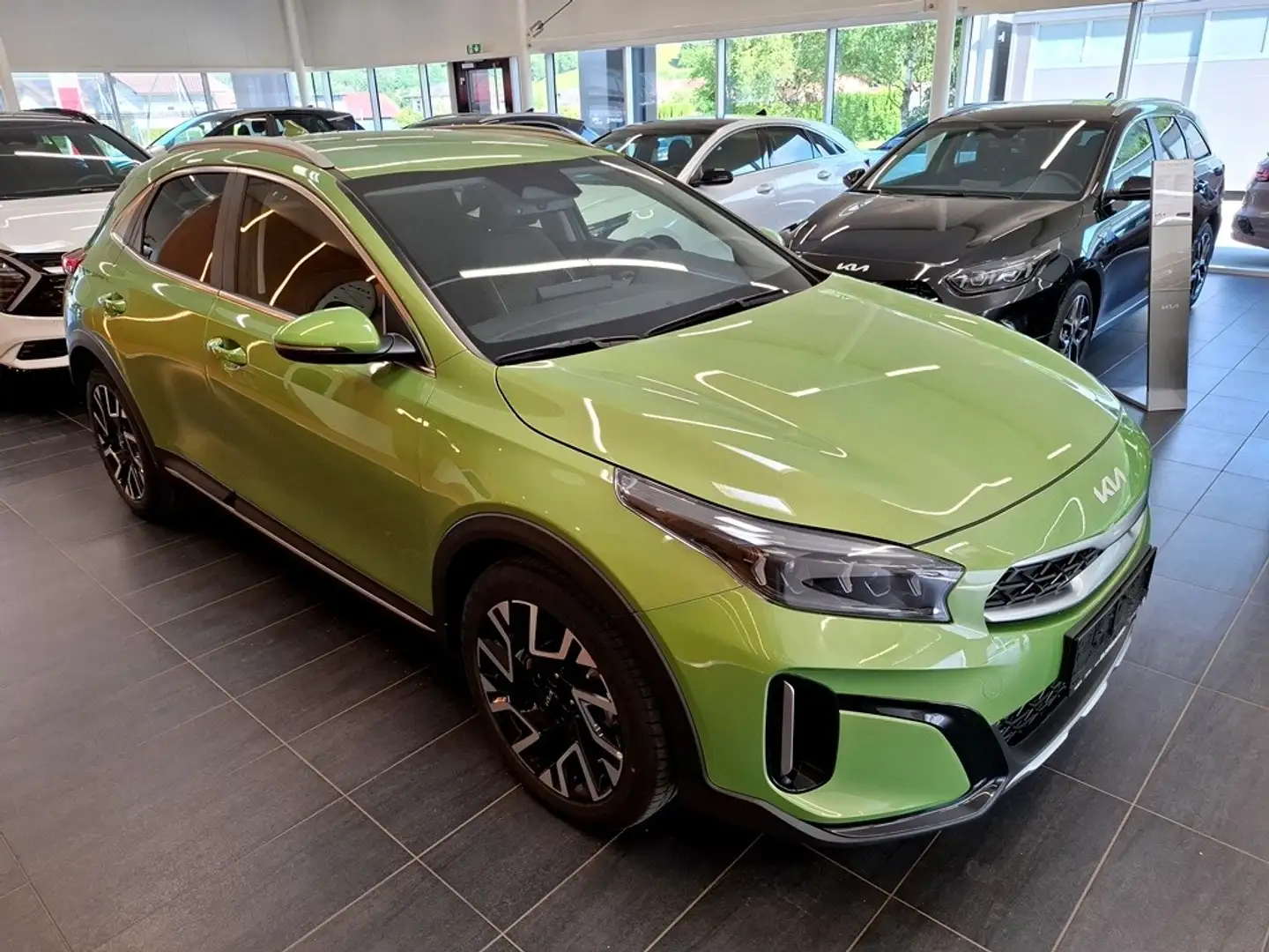 Kia XCeed Xceed 1,0 TGDI GPF Silber Groen - 2