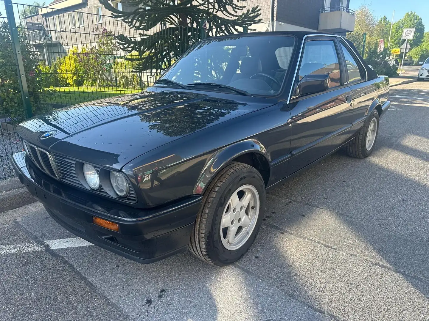 BMW 316 Baur Cabrio gepflegt Rostfrei alles original Negru - 2