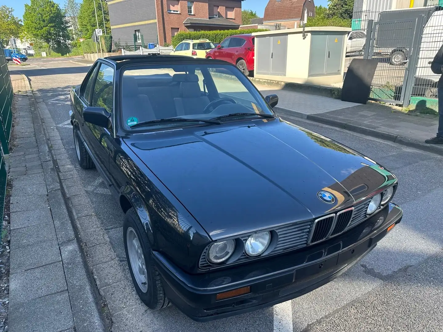 BMW 316 Baur Cabrio gepflegt Rostfrei alles original Negru - 1