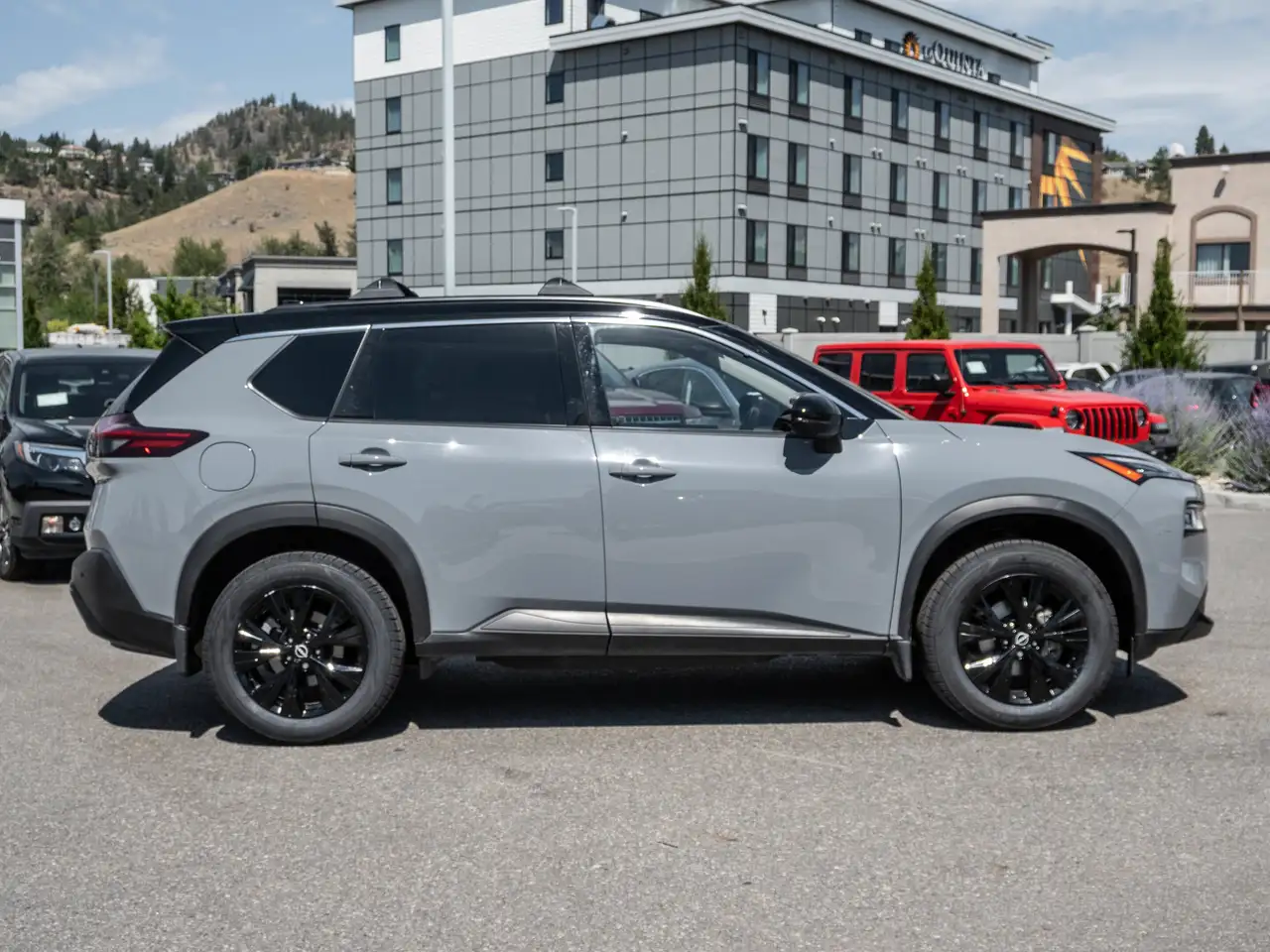 Nissan Rogue photo Nissan Rogue