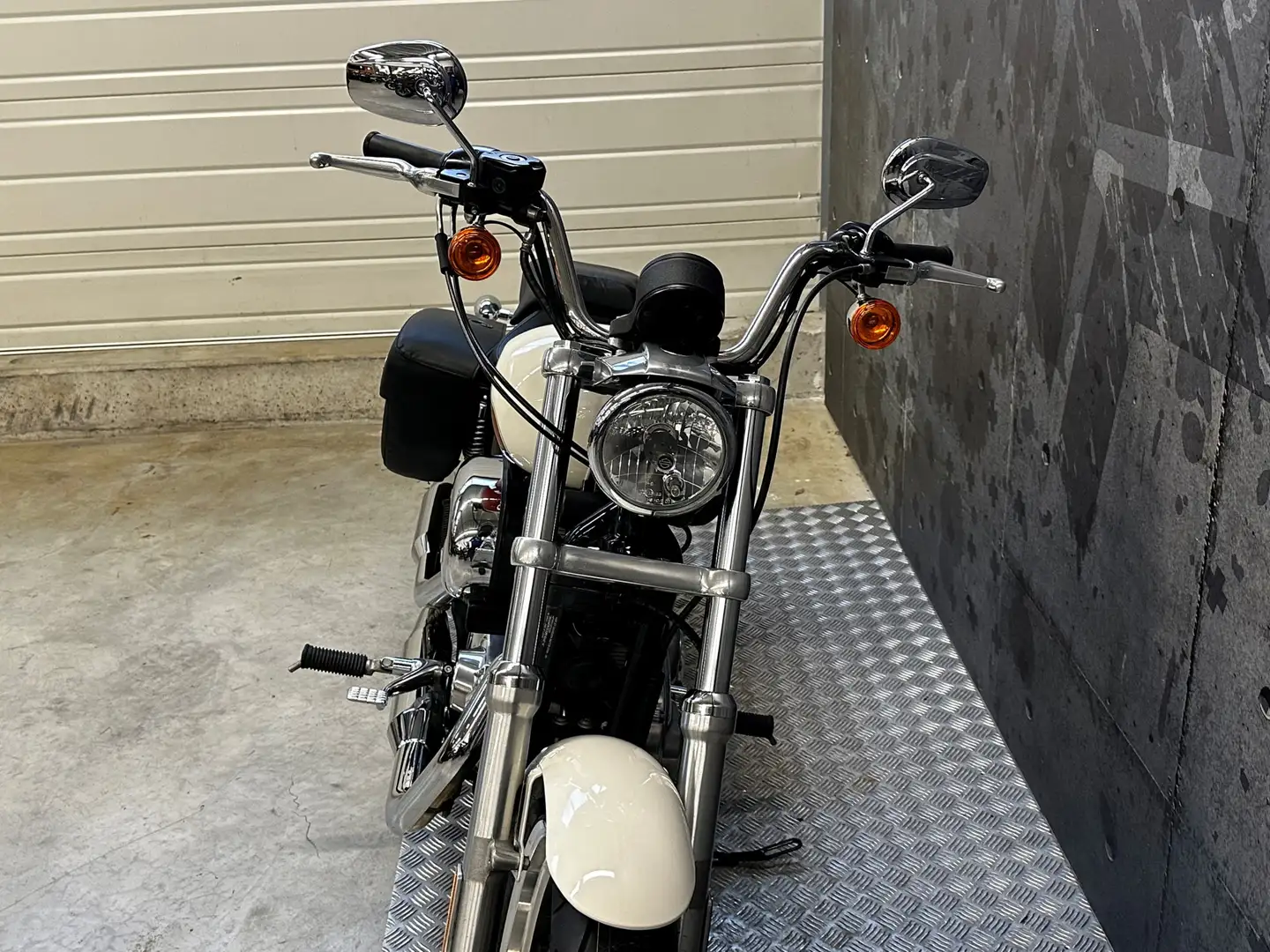 Harley-Davidson Sportster Bej - 2