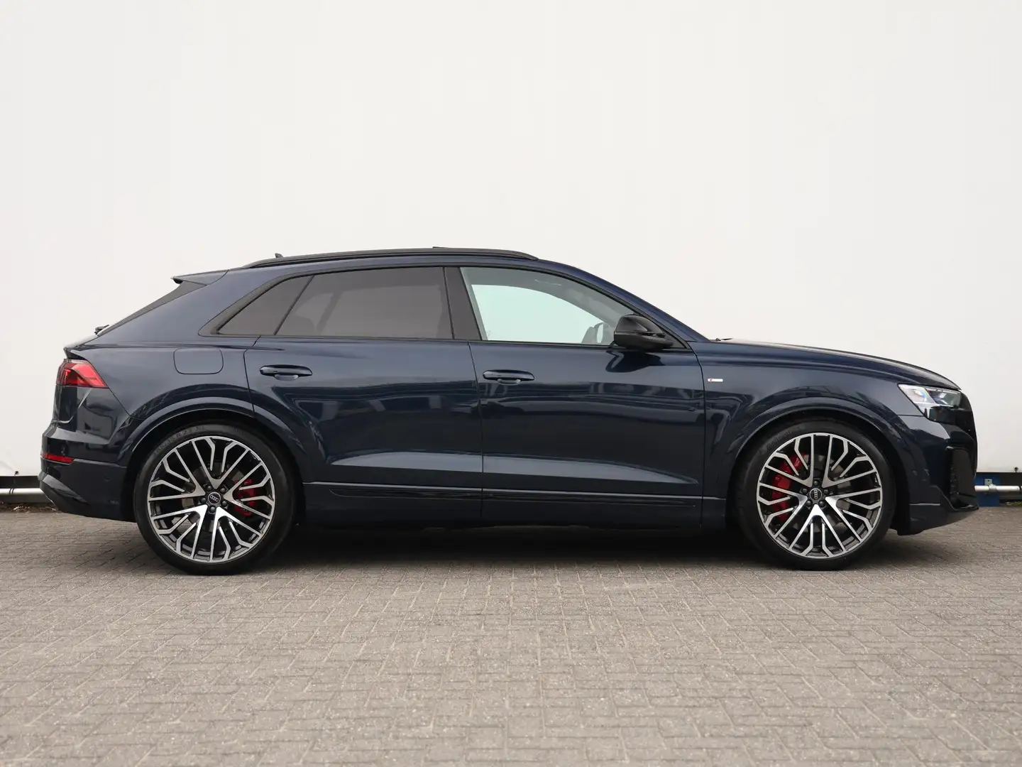 Audi Q8 60 TFSI e quattro Pro Line S Competition | Pano | Blauw - 2