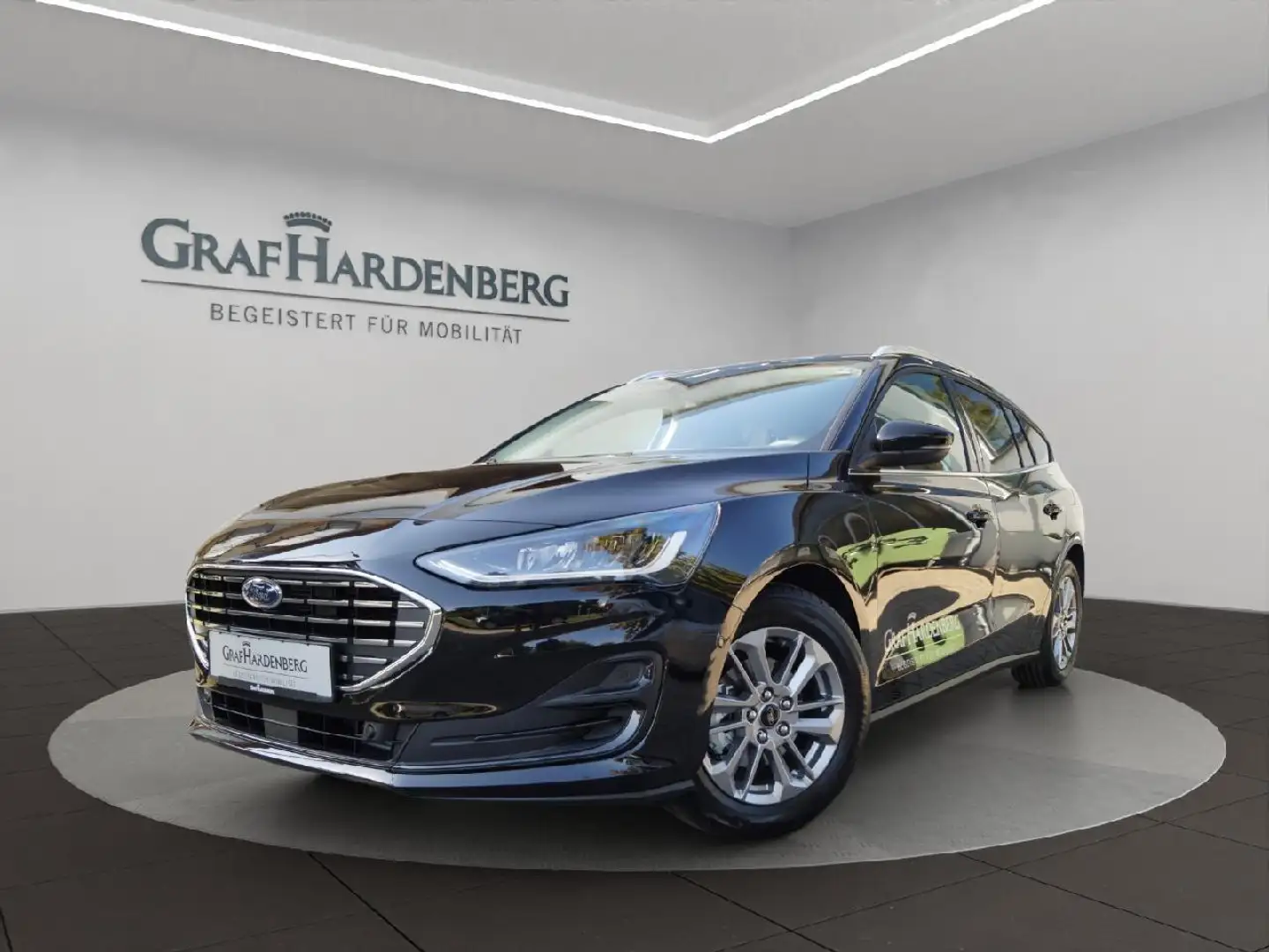 Ford Focus Titanium X Schwarz - 1