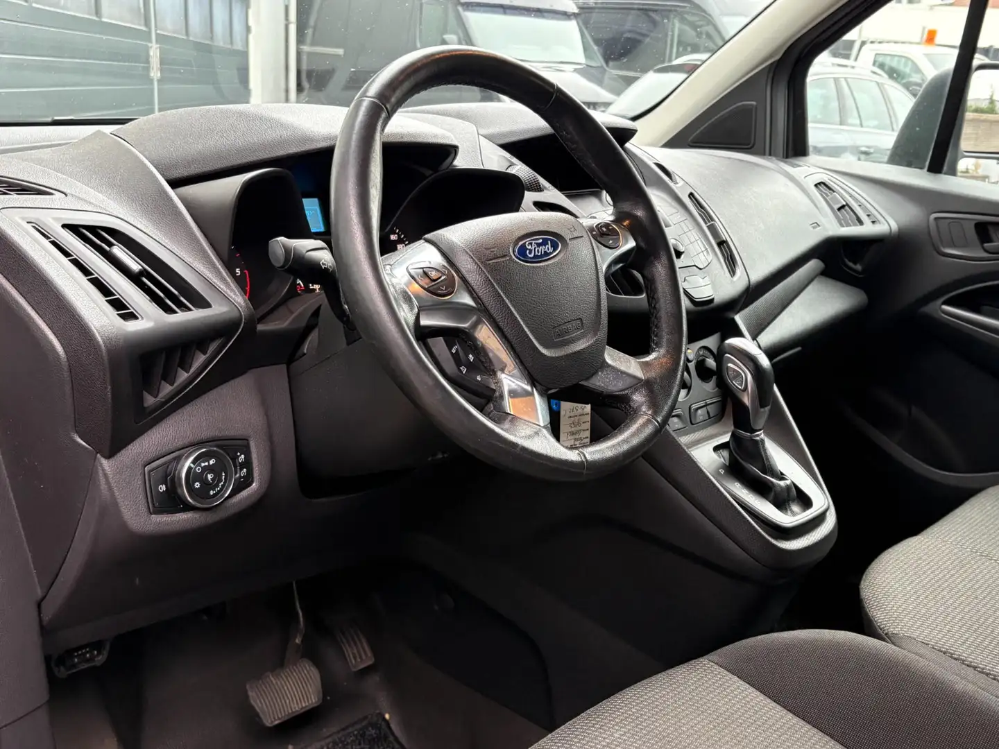 Ford Transit Connect 1.5TDCI 120pk Autom. Airco Cruise 3-pers. MARGE Grijs - 2
