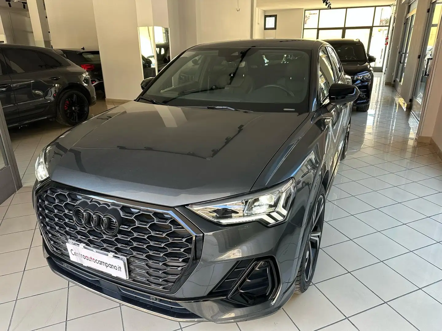 Audi Q3 Sportback Black line edition 35 TDI S-tronic Grigio - 2