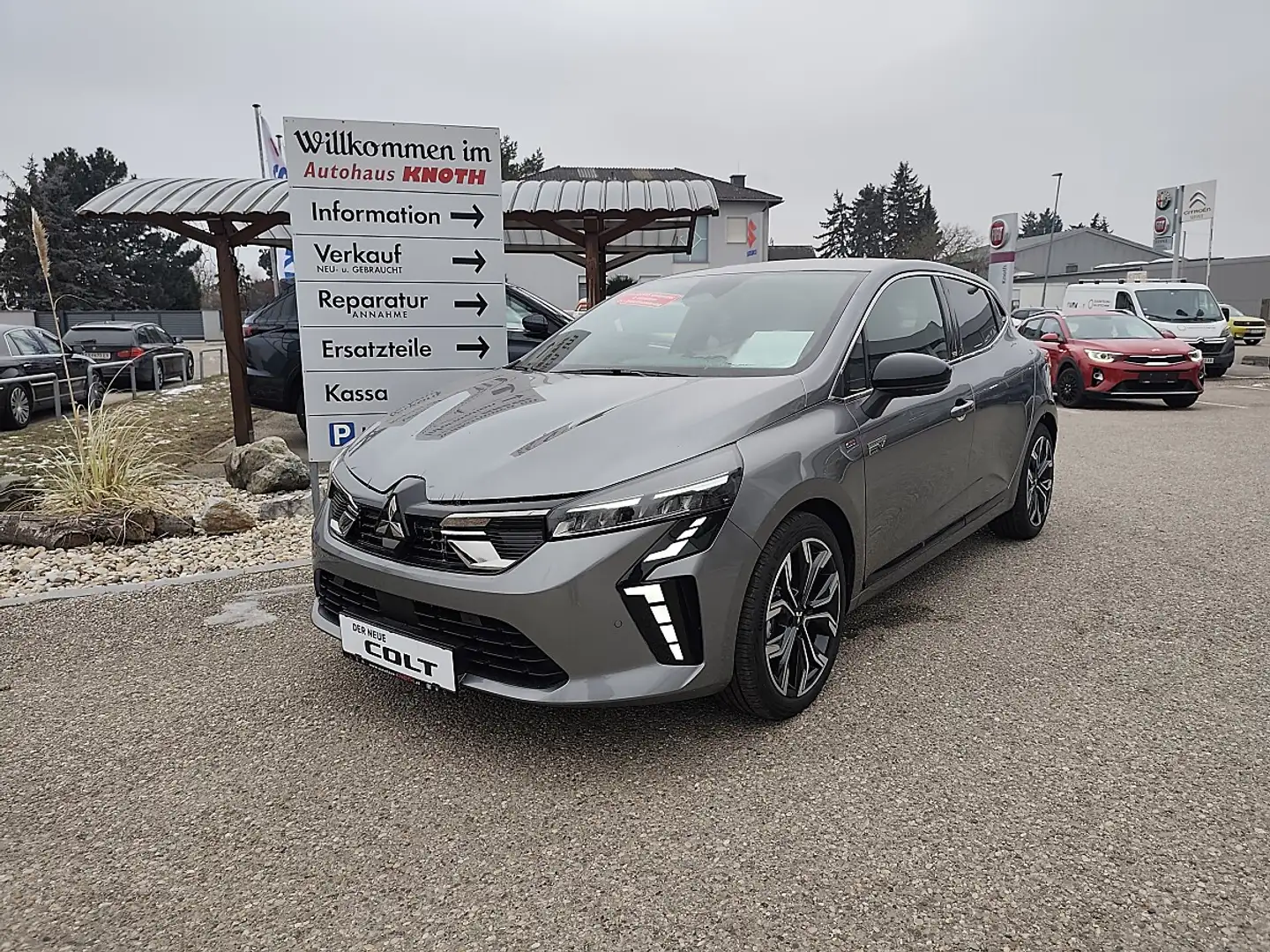 Mitsubishi Colt 1,6 HEV Intense Grau - 1