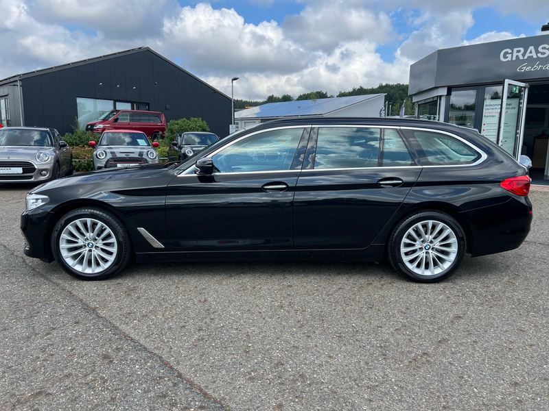 BMW 520 d xDrive Touring Luxury Line / NUR HÄNDLER — photo 2