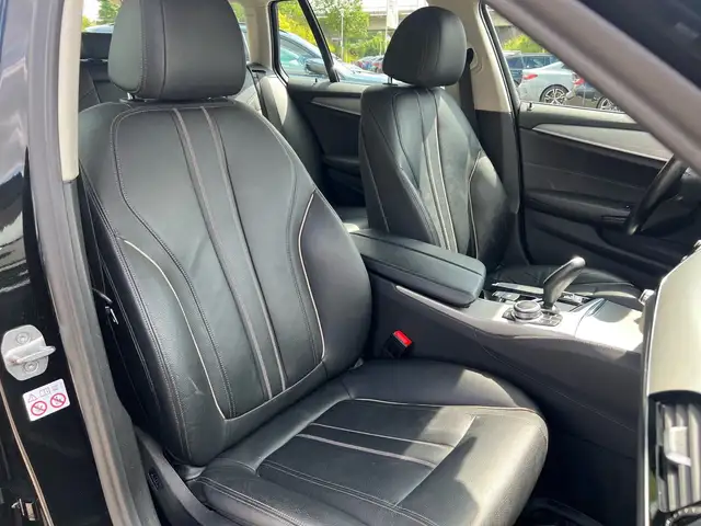 BMW 5 Series view 22