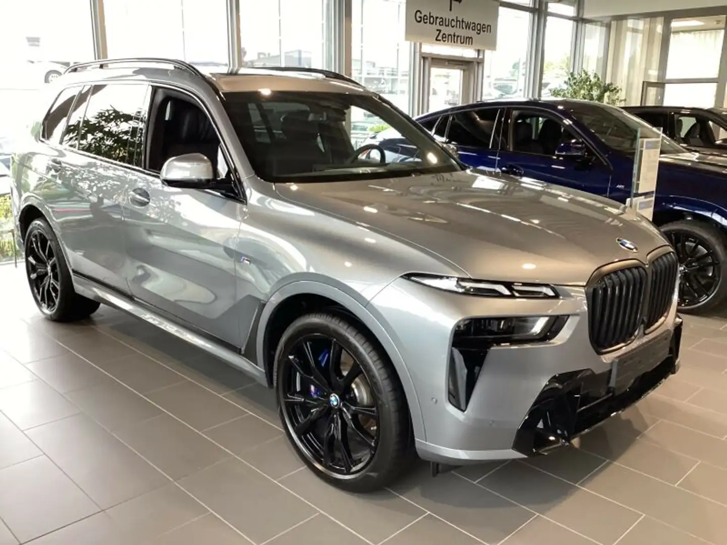BMW X7 xDrive40d **BESTELLATKION NACH WUNSCH** Grau - 1
