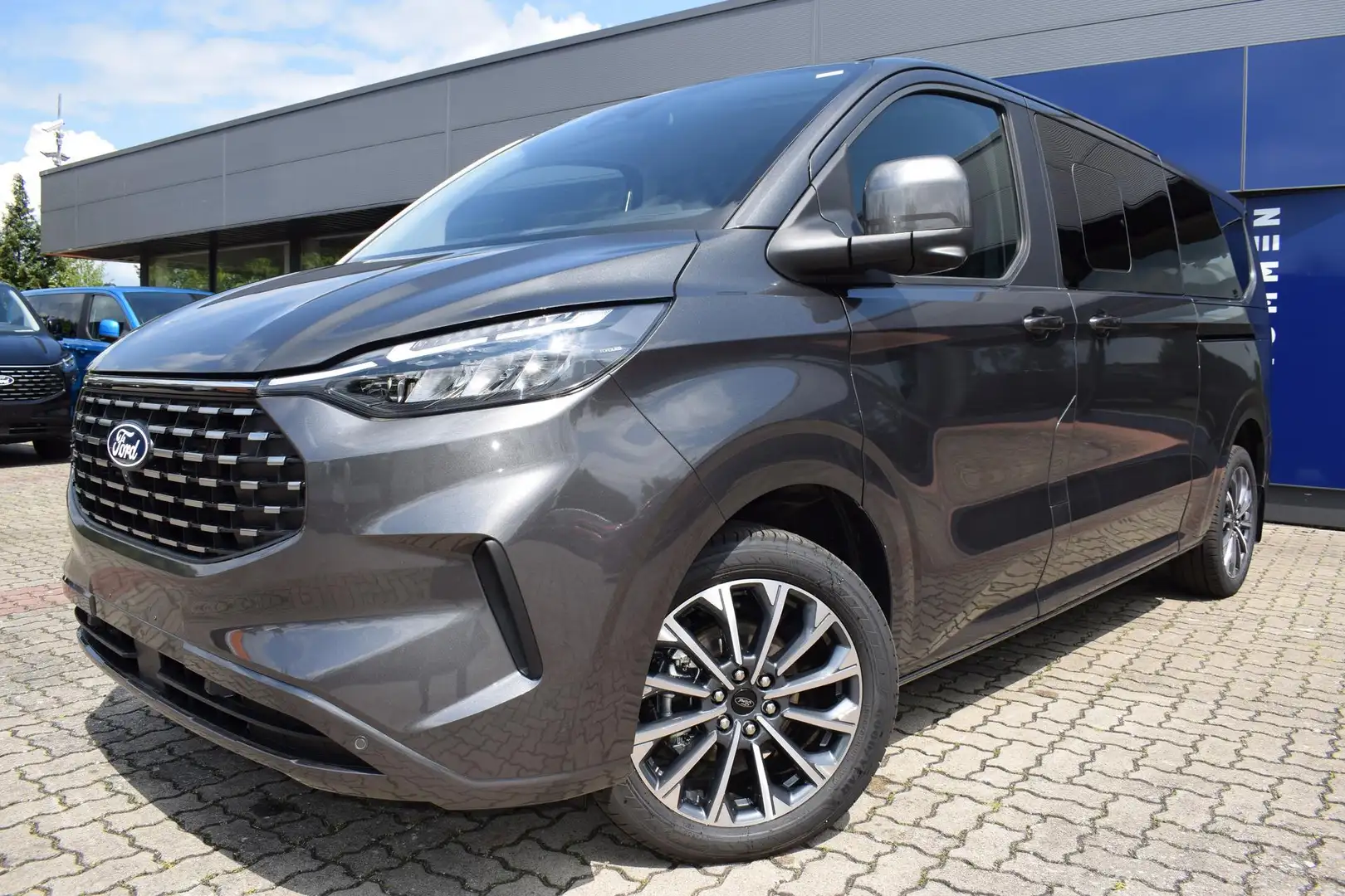 Ford Tourneo Custom L2H1 Titanium X Vollausstattung Gri - 1