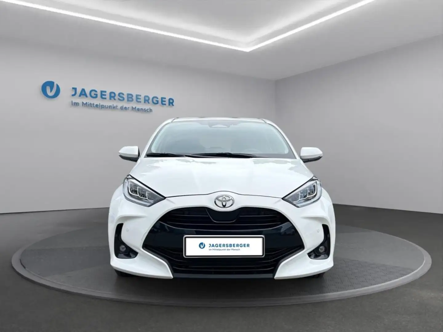 Toyota Yaris 1,5 VVT-i Hybrid Teamplayer Weiß - 2