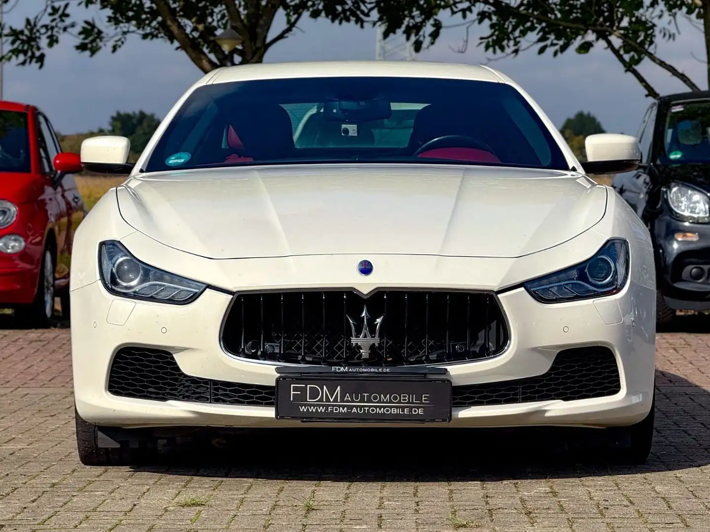 Maserati Ghibli SQ4*TEMPO*F1*FINANZ.MÖGL.*DEUTSCHES-FZG* Weiß - 2