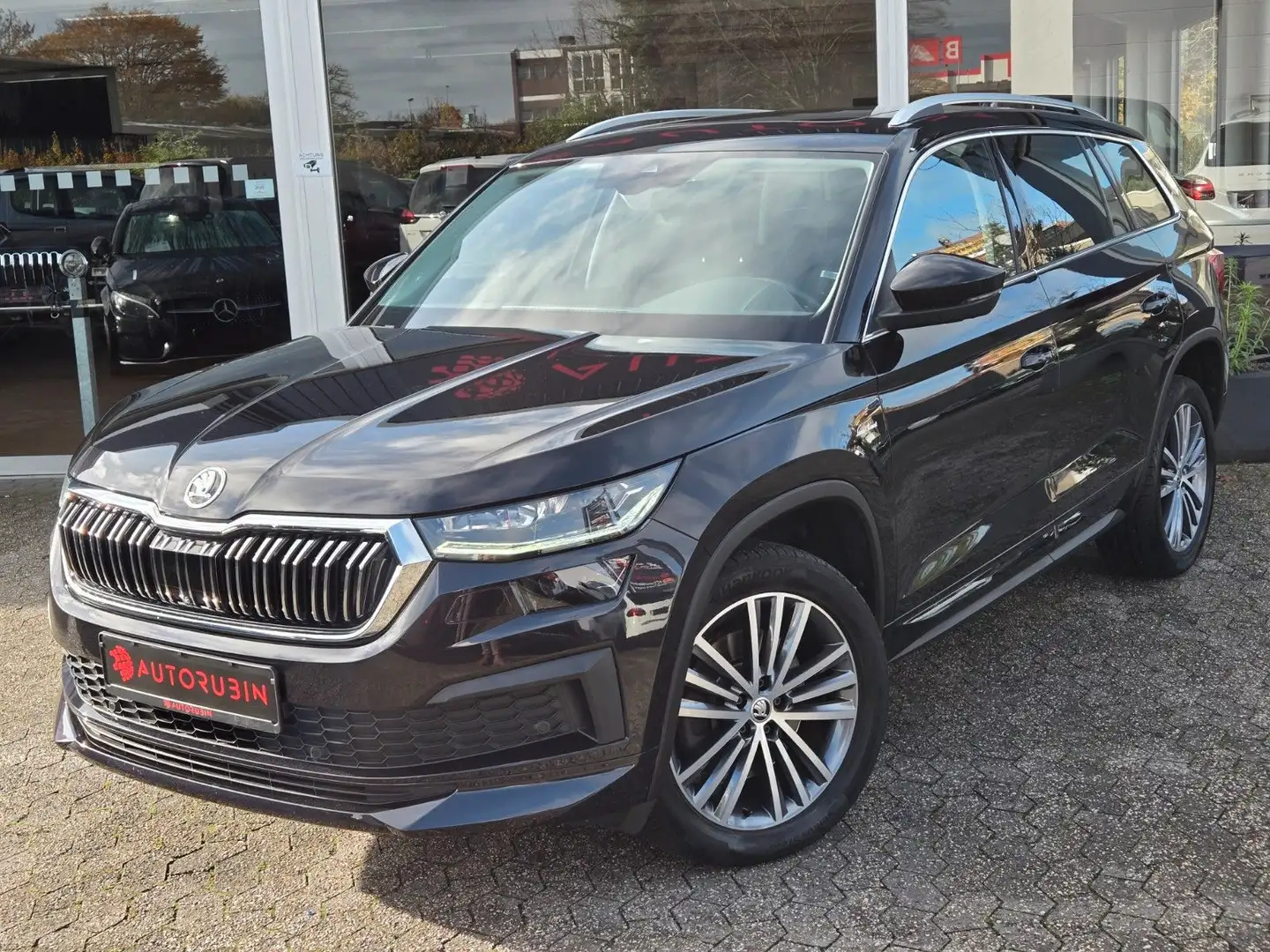 Skoda Kodiaq L&K 4x4 LEDER/TOT/ABSTAND/PANO/ Schwarz - 2