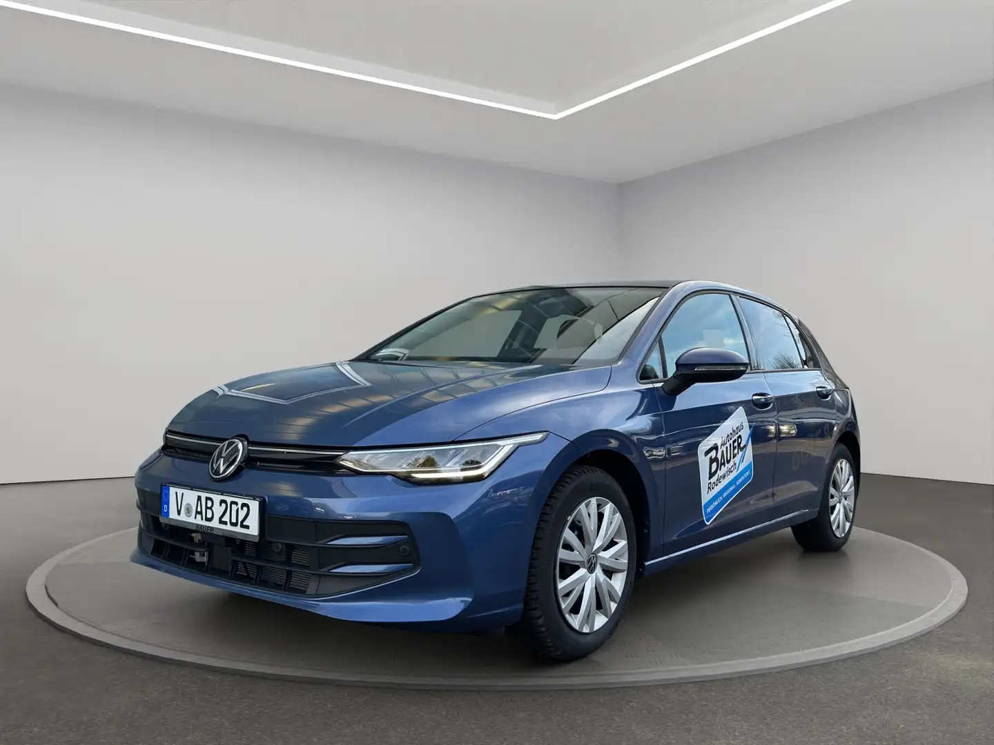 Volkswagen Golf VIII Life 1,5 l TSI Pano AHK ACC Blau - 2