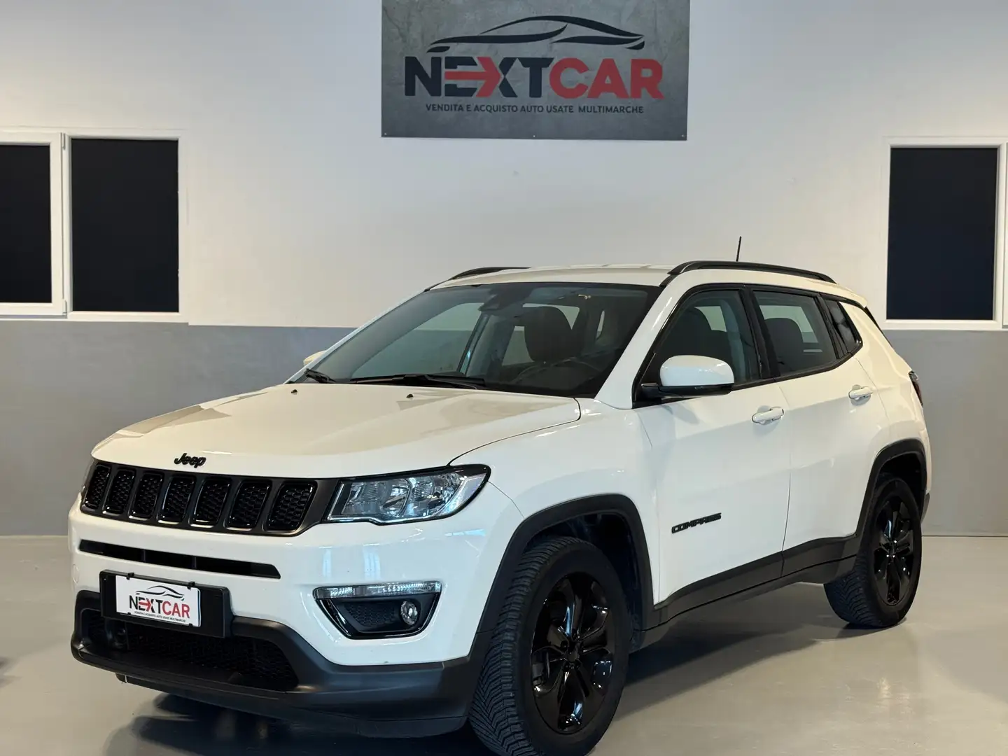 Jeep Compass 2.0 mjt Night Eagle 4X4 Automatico 140cv Bianco - 1