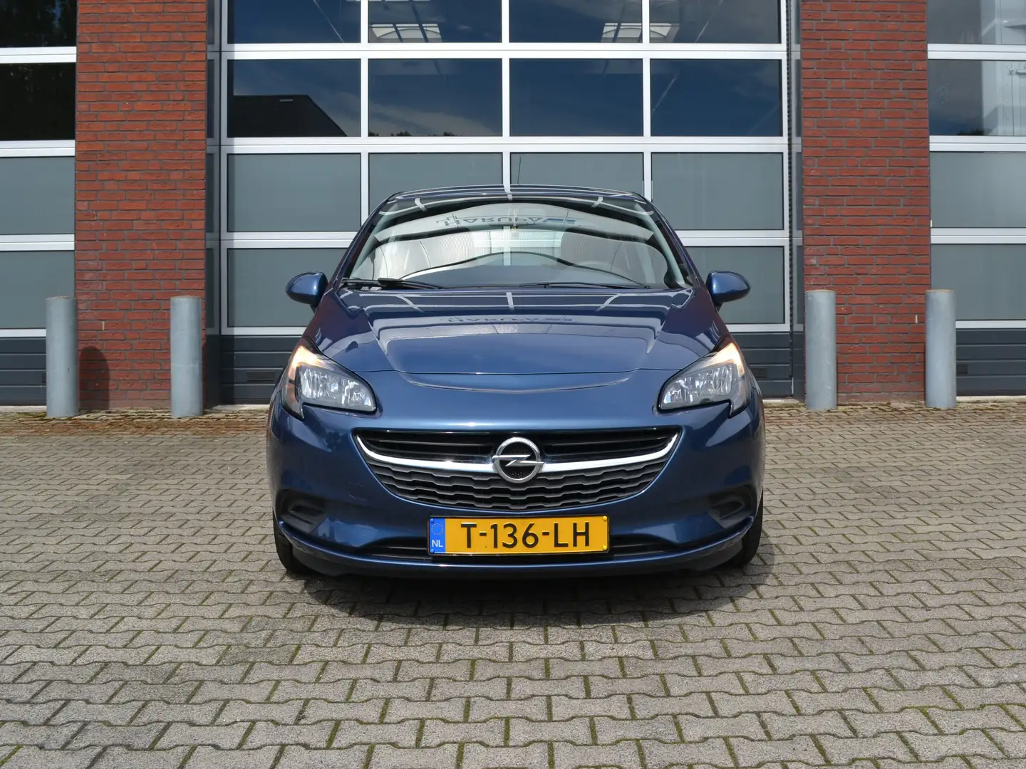 Opel Corsa 1.2 Enjoy Blauw - 2