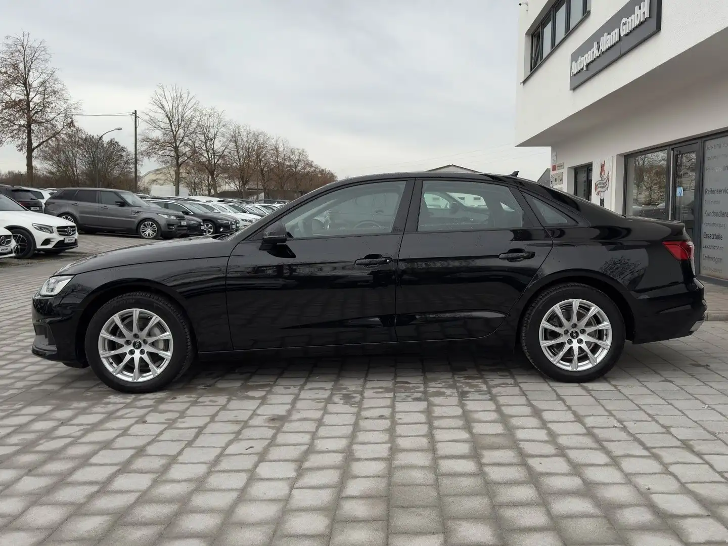 Audi A4 Lim. 40 TDI quattro S-Tr. LED NAvi ViCo RFK Black - 2