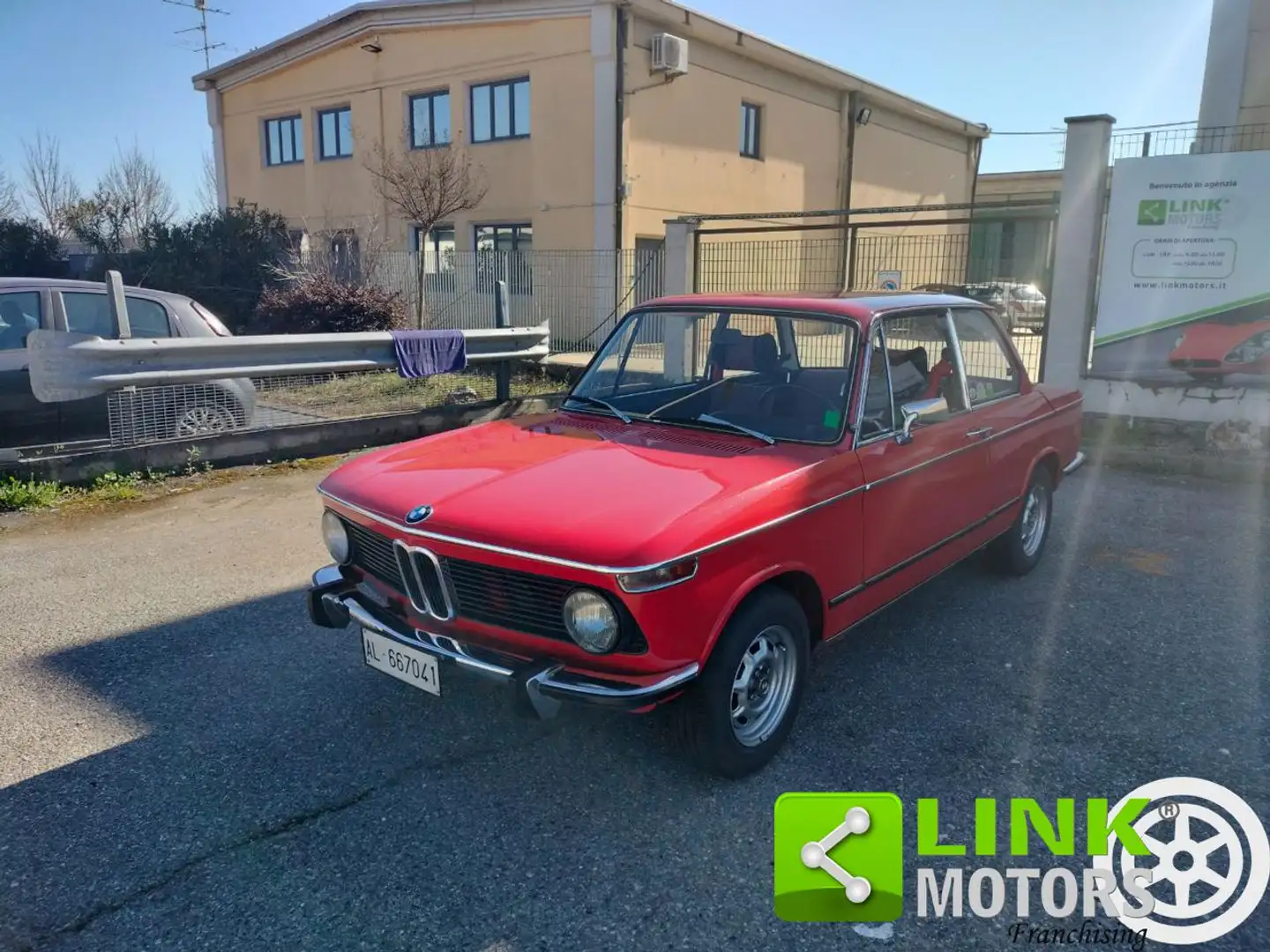 BMW 318 1802 Rouge - 1