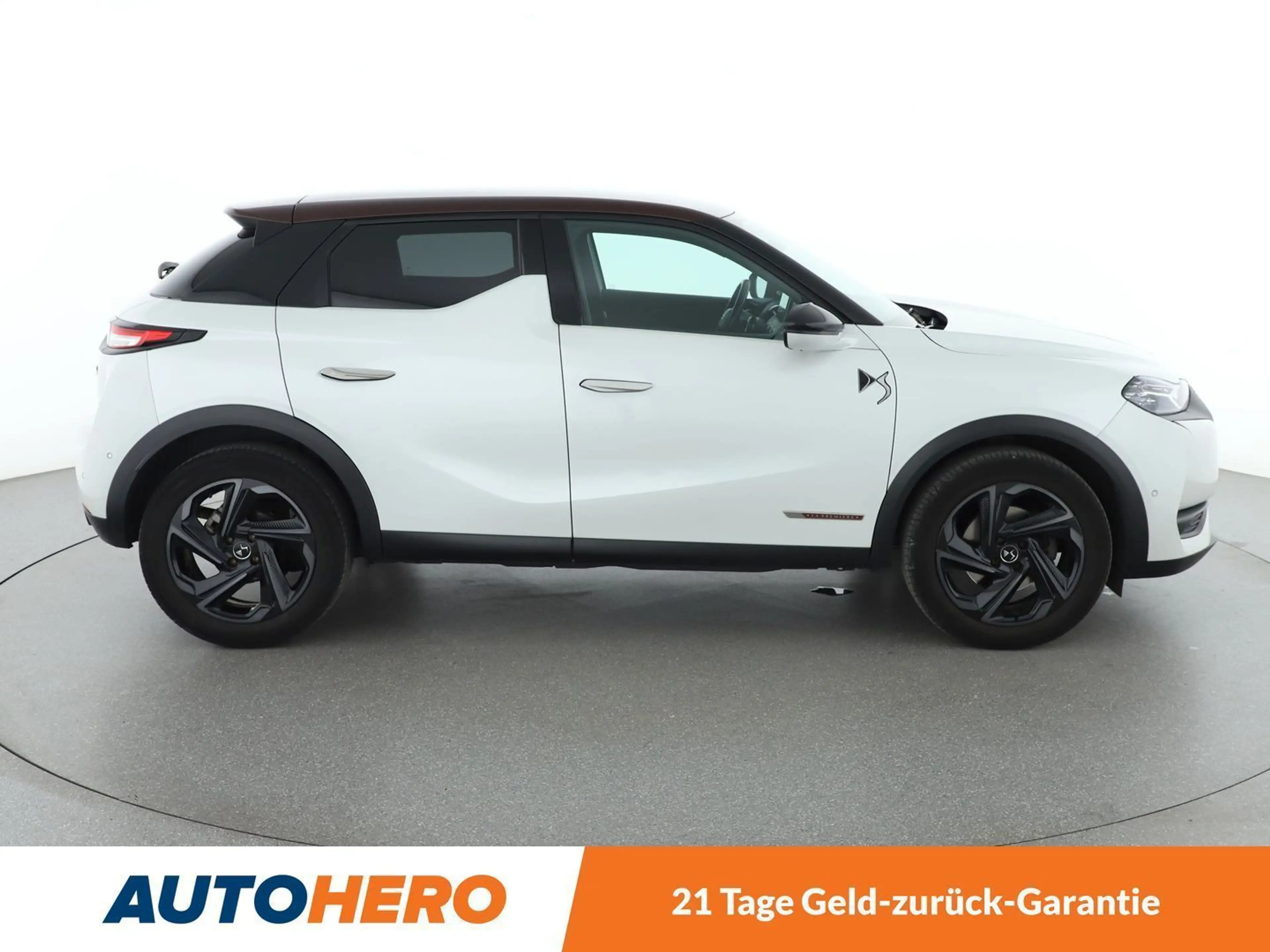 DS Automobiles DS 3 Crossback 1.2 PureTech La Premiere Aut.*NAVI*LED*CAM* — photo 7