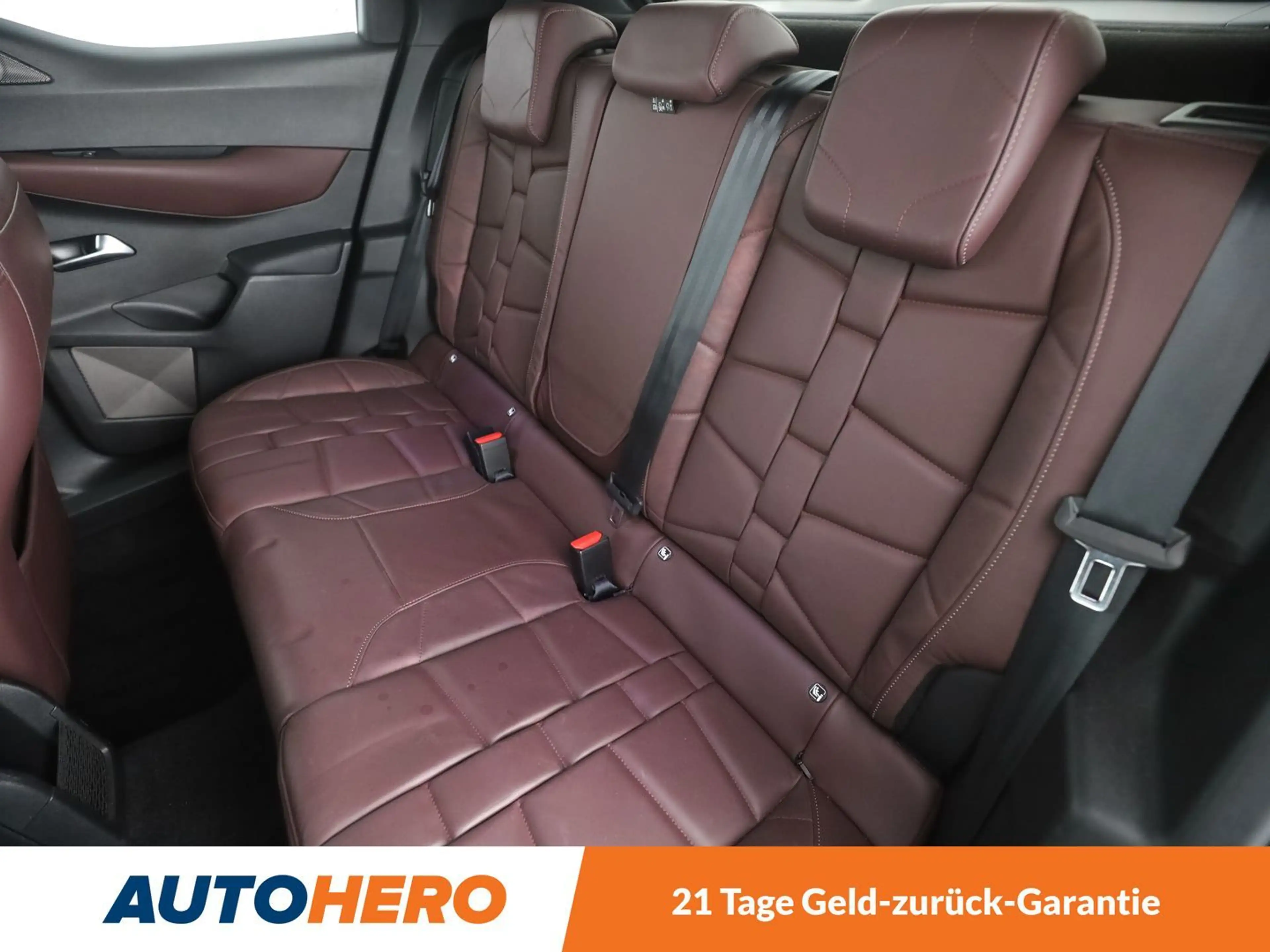 DS Automobiles DS 3 Crossback 1.2 PureTech La Premiere Aut.*NAVI*LED*CAM* — photo 14
