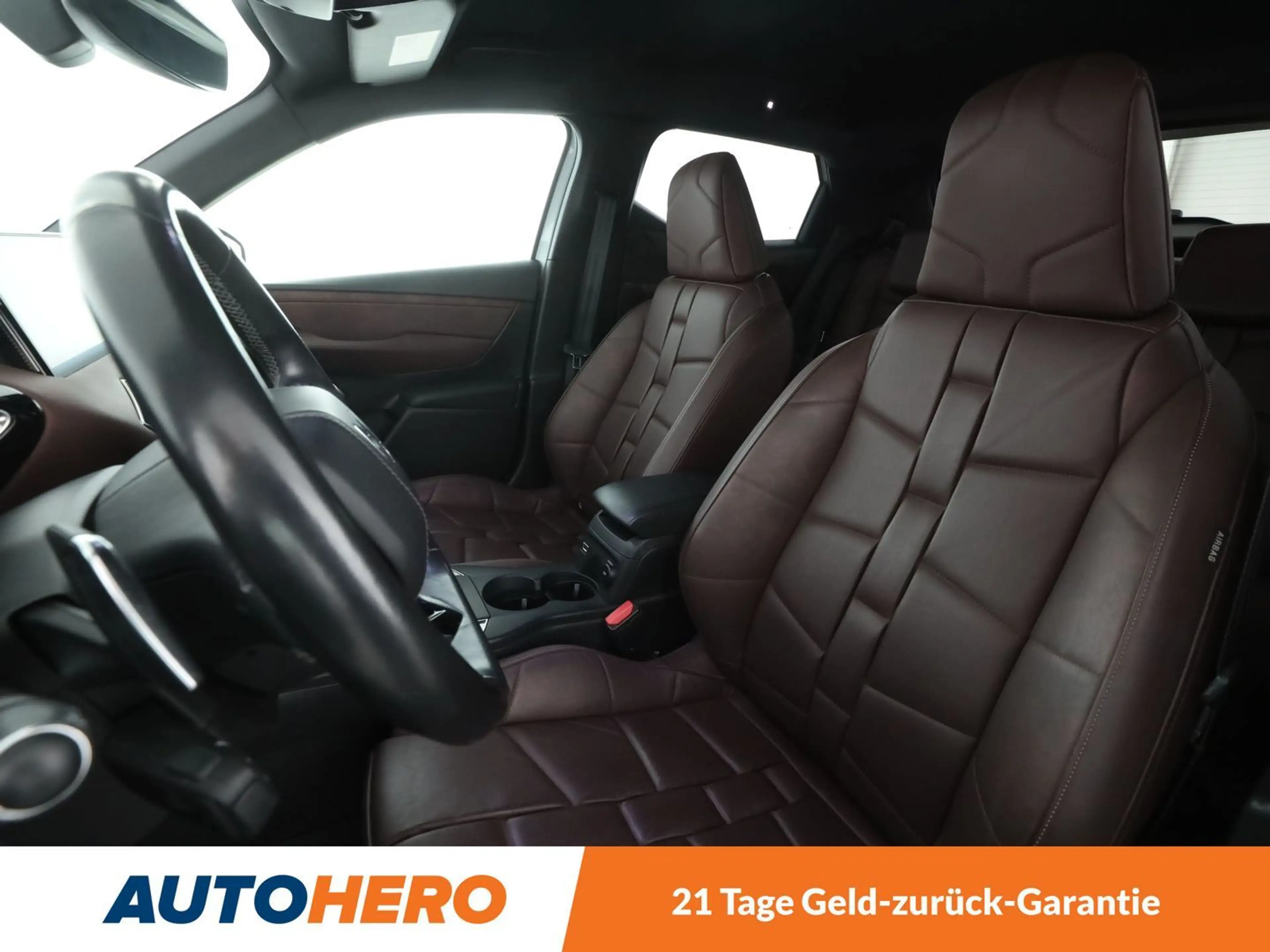 DS Automobiles DS 3 Crossback 1.2 PureTech La Premiere Aut.*NAVI*LED*CAM* — photo 10