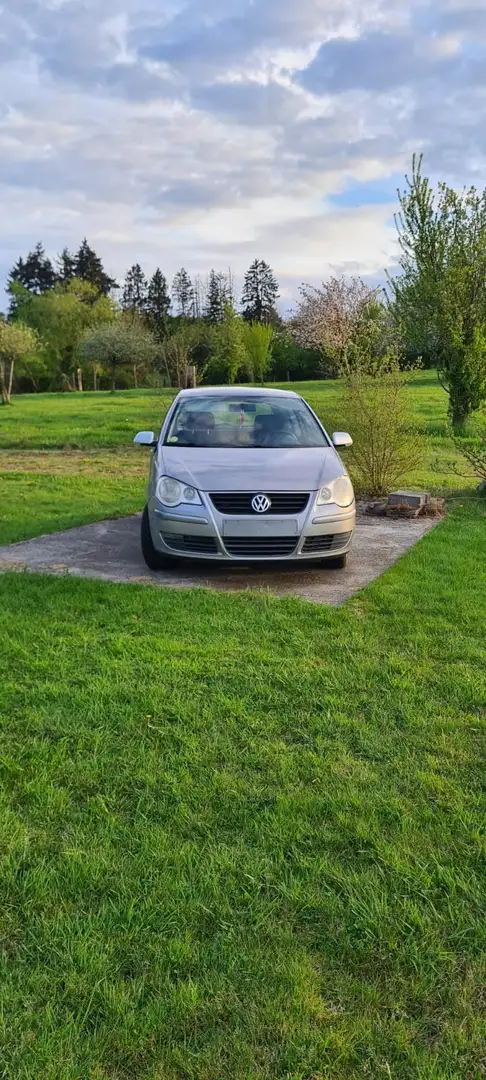 Volkswagen Polo 1.2i Comfortline Grijs - 2