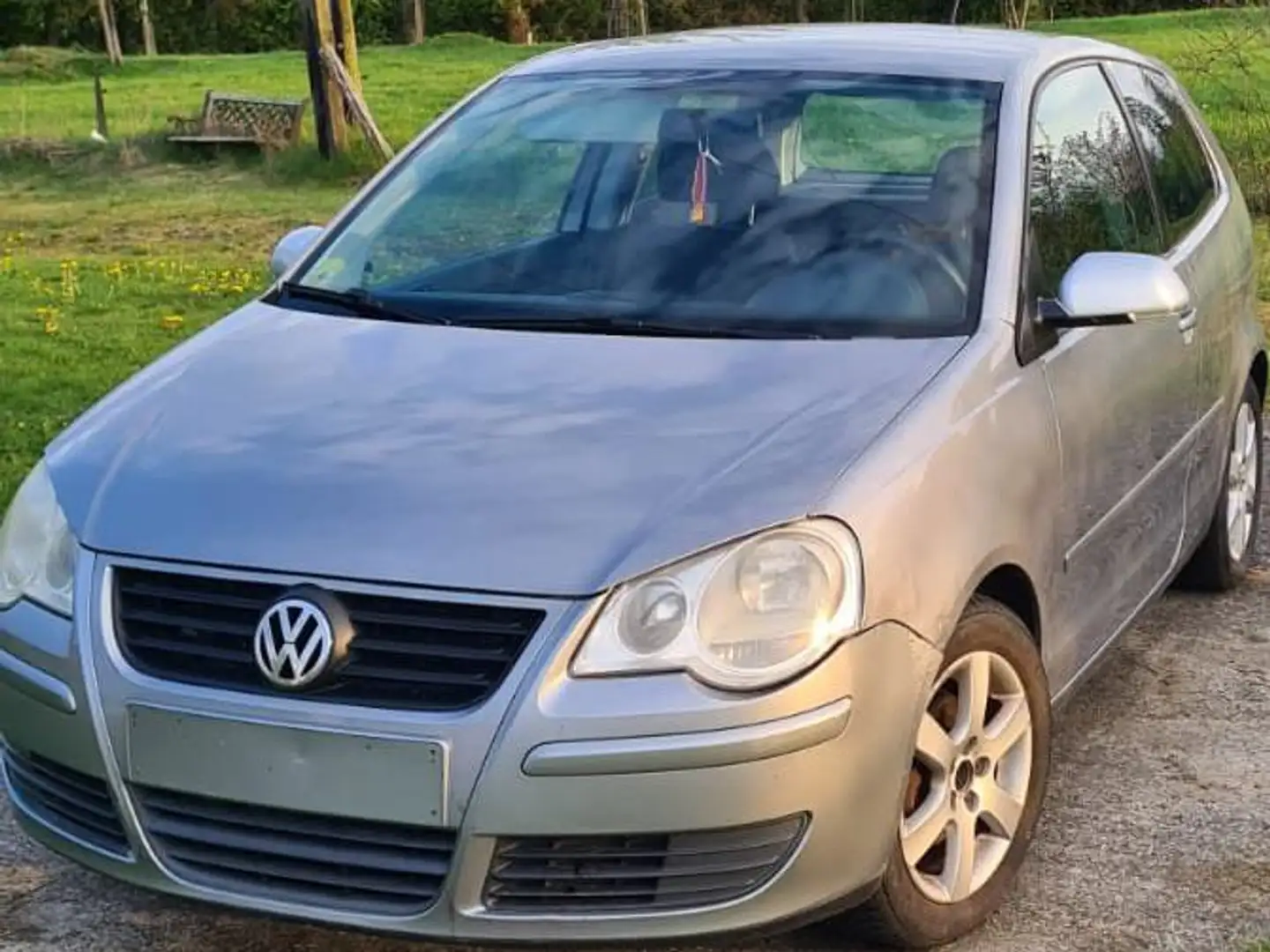 Volkswagen Polo 1.2i Comfortline Grijs - 1