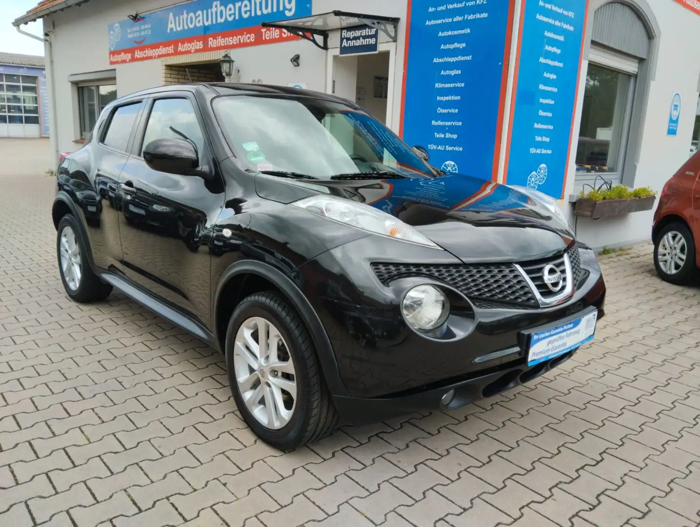 Nissan Juke Tekna TÜV-AU 06-2027 Black - 1
