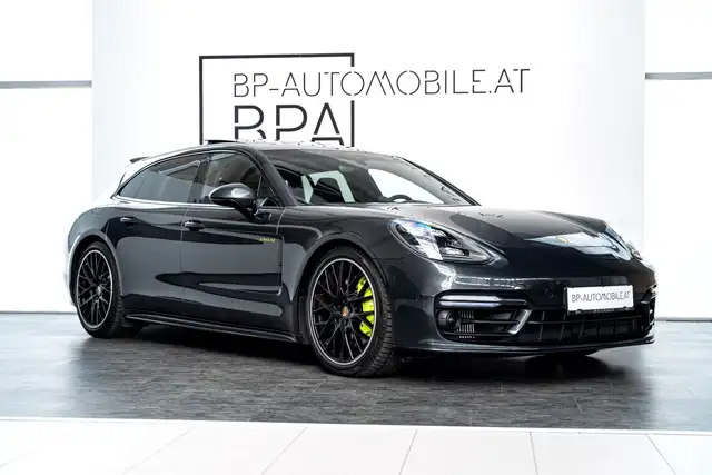 Porsche Panamera view 2