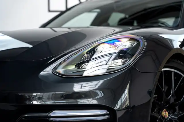Porsche Panamera view 6