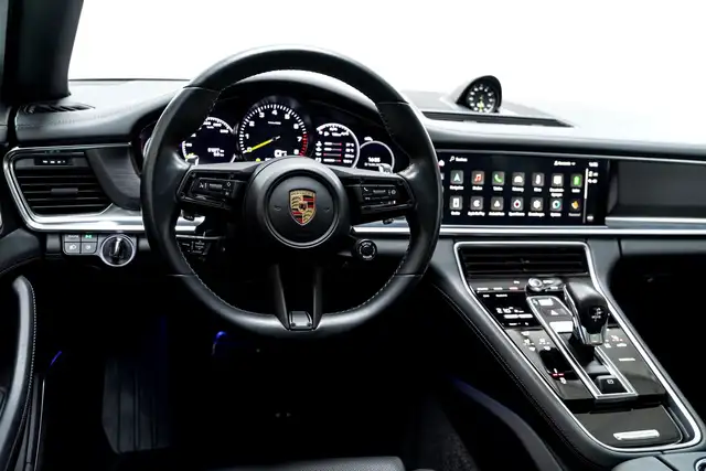 Porsche Panamera view 14
