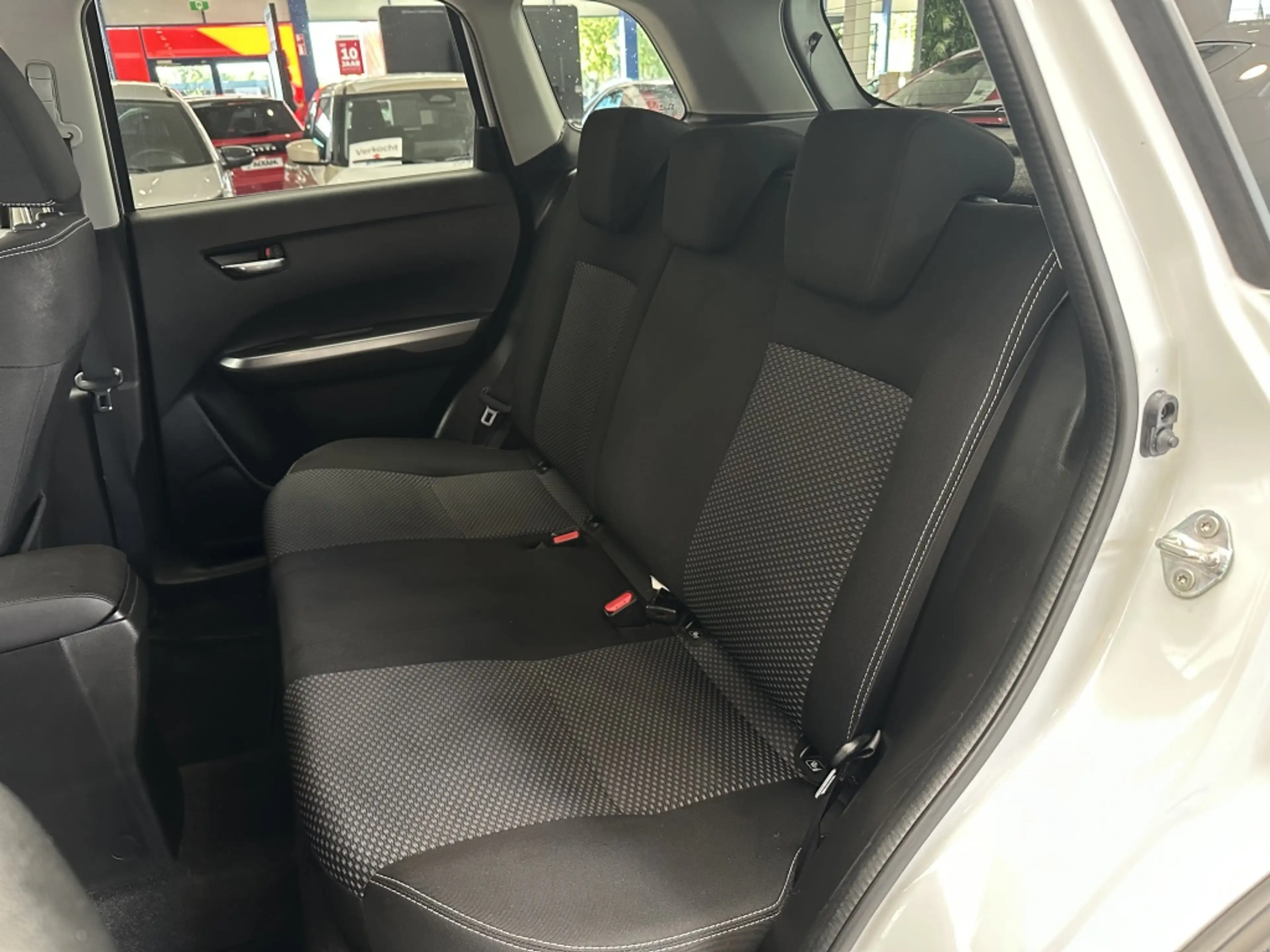 Suzuki Vitara 1.4 Boosterjet Select [ TREKHAAK I CAMERA I NAVI I — photo 6