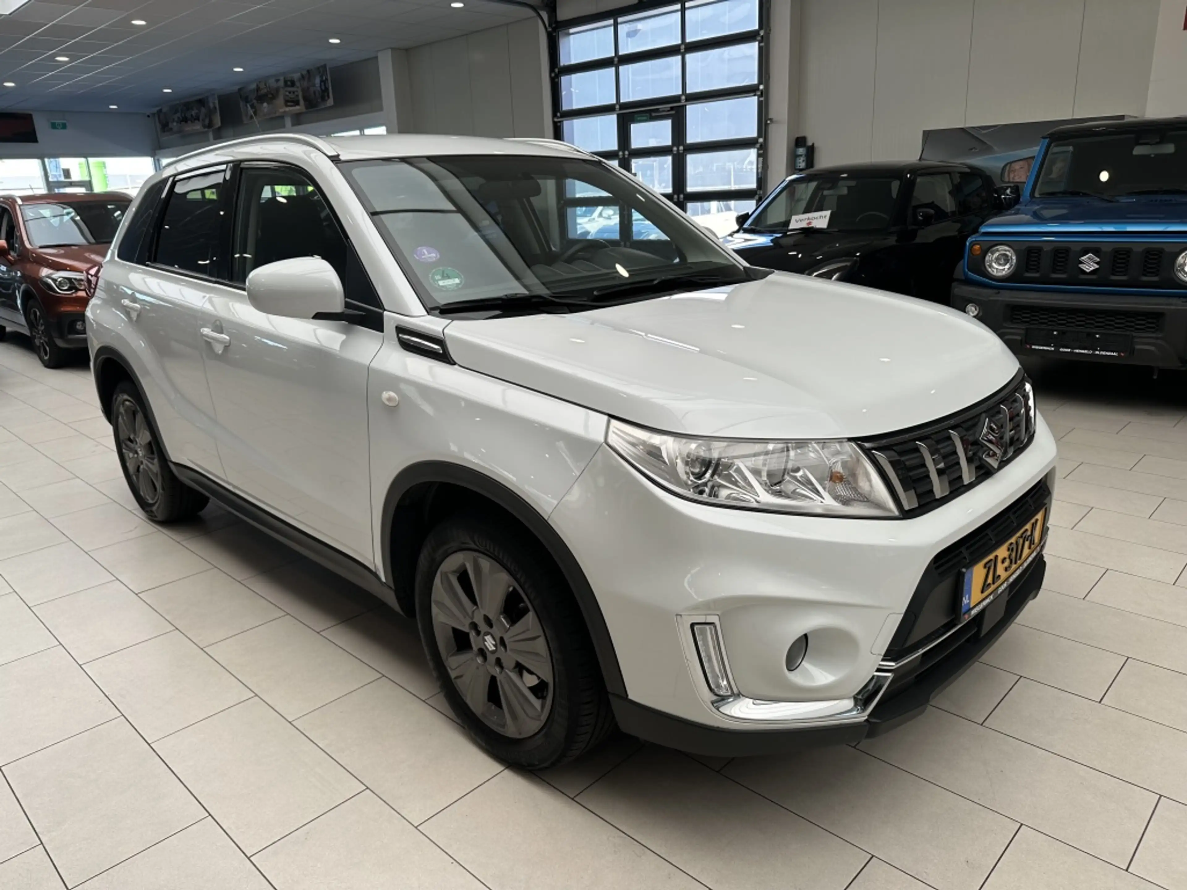Suzuki Vitara 1.4 Boosterjet Select [ TREKHAAK I CAMERA I NAVI I — photo 31