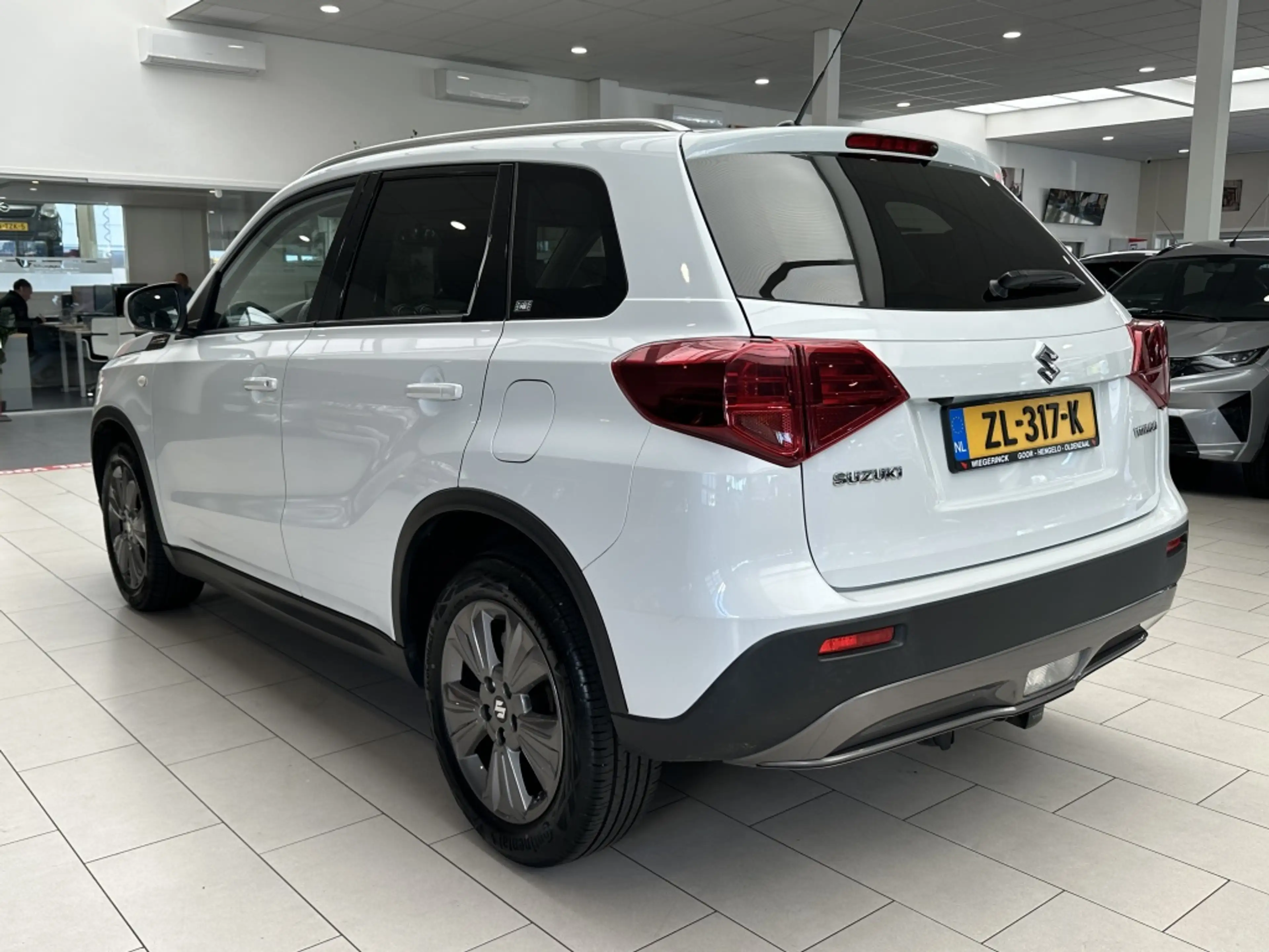 Suzuki Vitara 1.4 Boosterjet Select [ TREKHAAK I CAMERA I NAVI I — photo 29