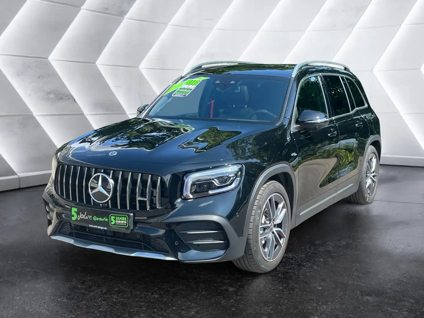 Mercedes-Benz GLB 35 AMG 4Matic 360 Pano elSitz KeyLess LM Zwart - 2