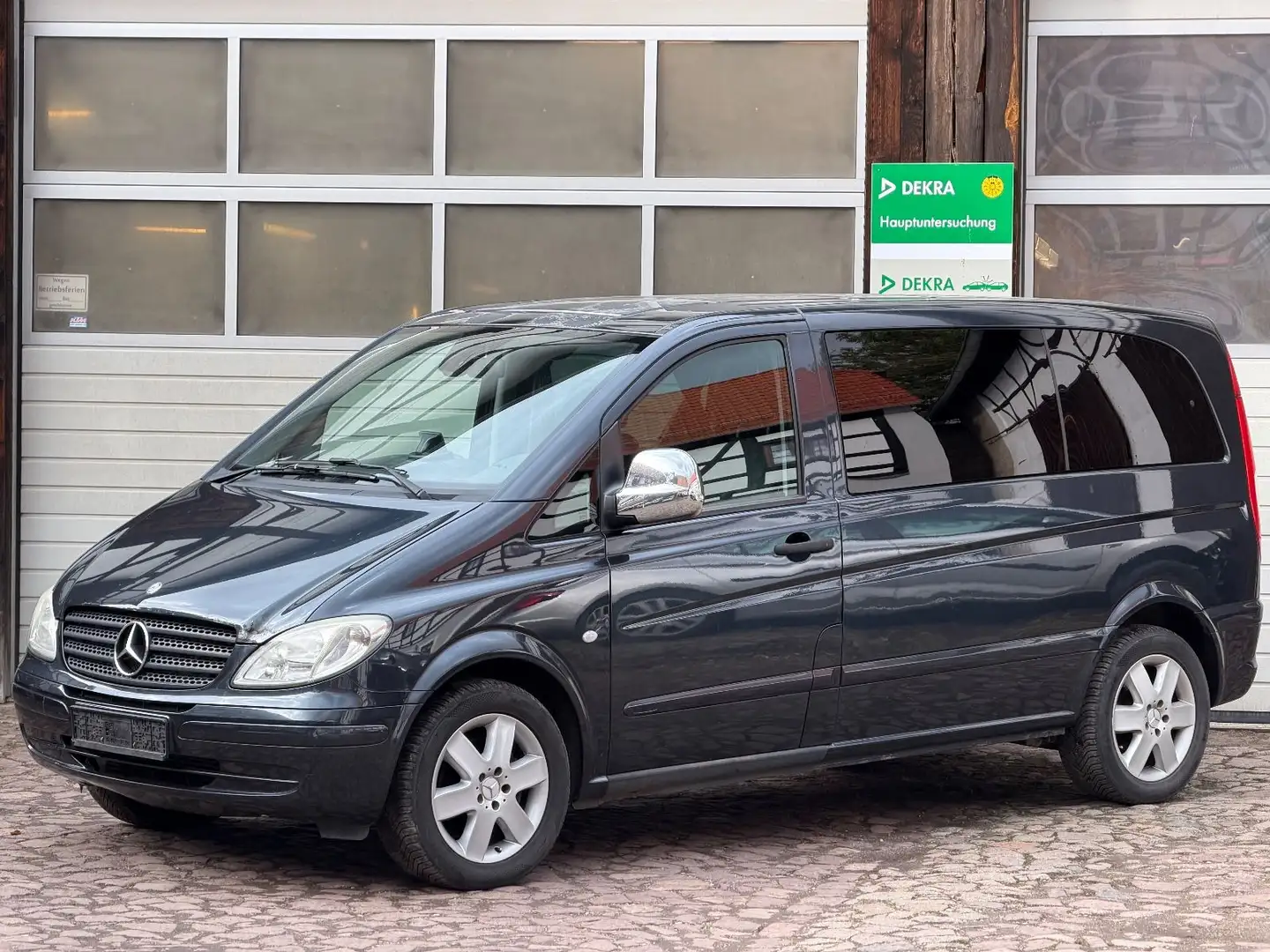 Mercedes-Benz Vito Kombi 115 CDI kompakt Negro - 2