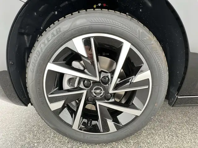 Opel Corsa view 10