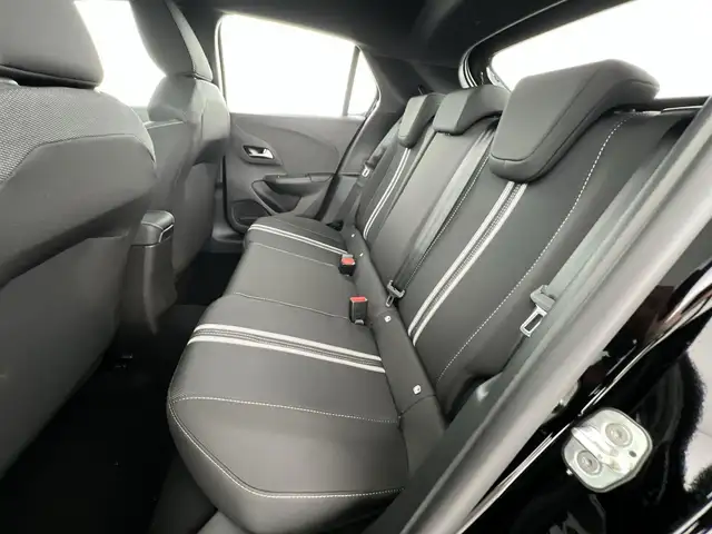 Opel Corsa view 8