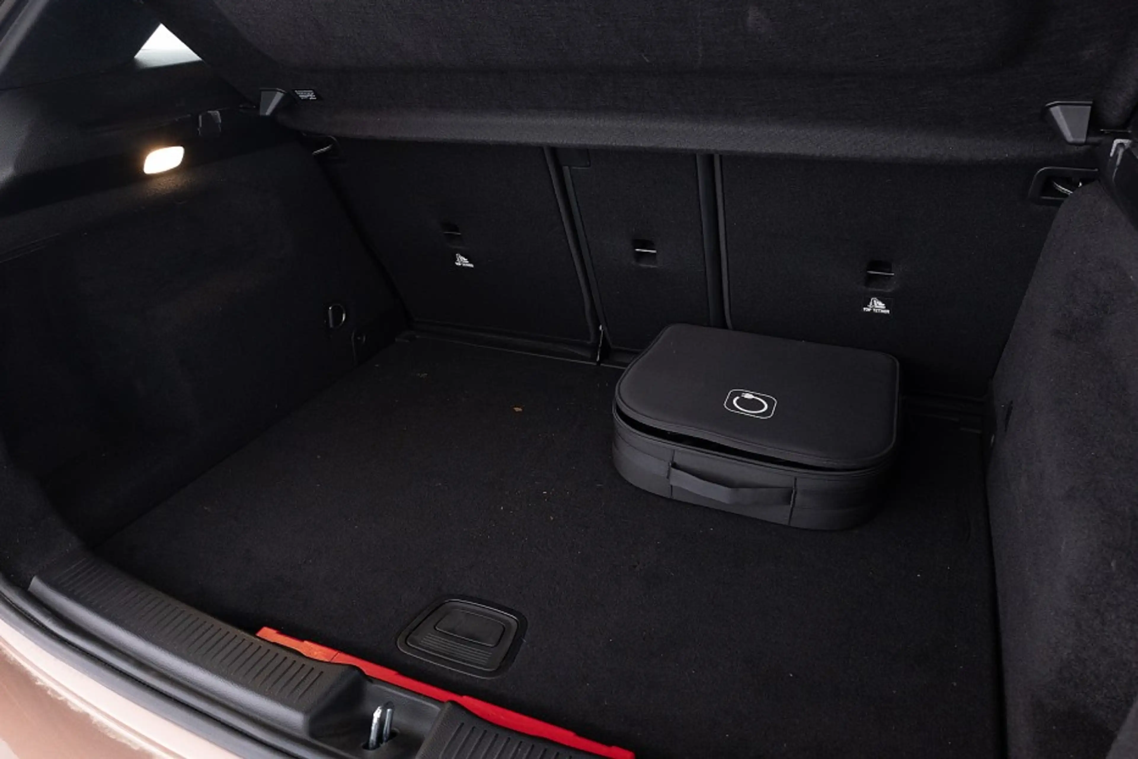 Mercedes-Benz B 250 e Business Solution PHEV Automaat | Rose gold Meta — photo 18