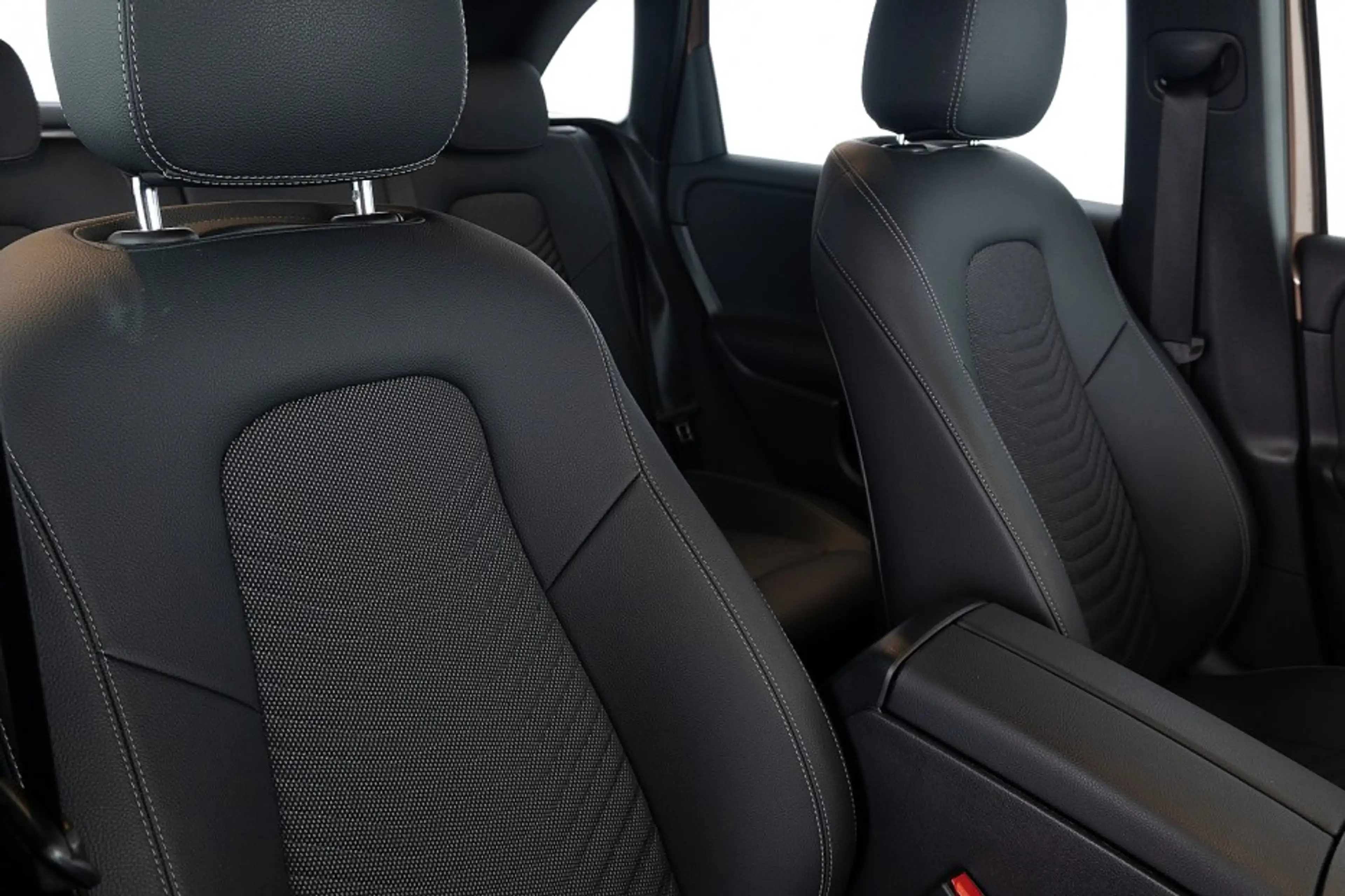 Mercedes-Benz B 250 e Business Solution PHEV Automaat | Rose gold Meta — photo 5