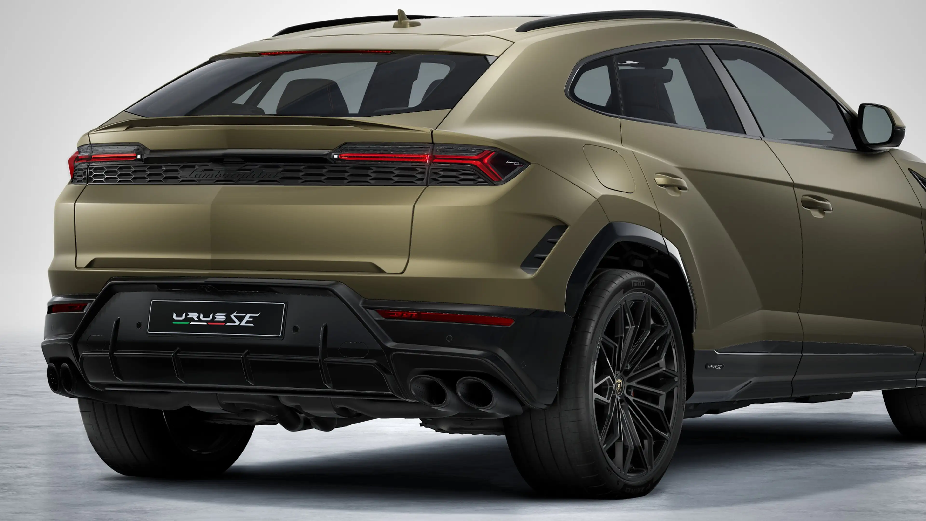 Lamborghini Urus Urus SE *CARBON*AKRAPOVIC*B&O*STYLE*PANO*23 — photo 7