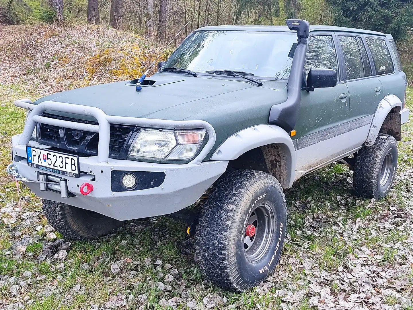 Nissan Patrol Patrol GR Wagon 2,8 TDi SE Leder Zelená - 1